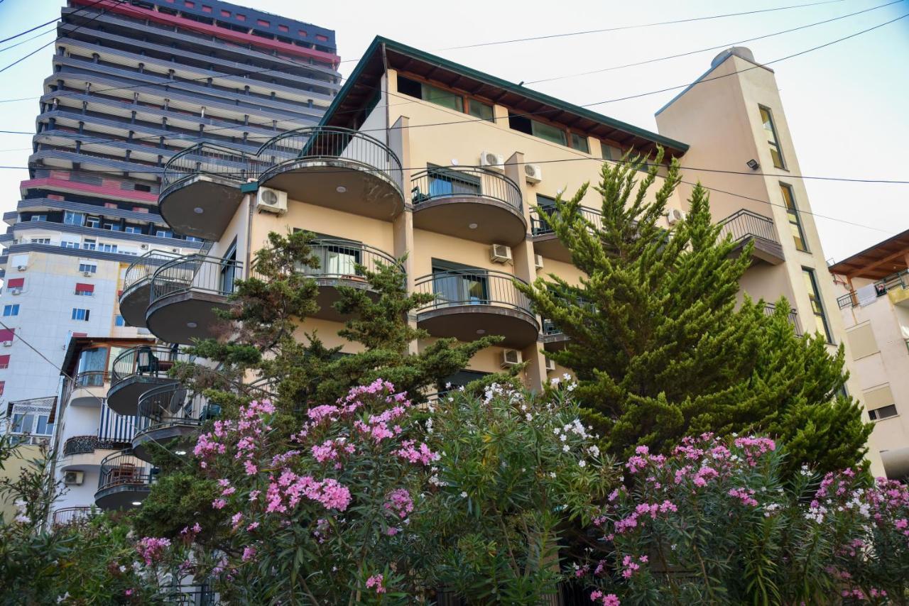 Koa Hotel Durrës Exteriér fotografie